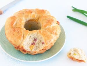 MONKEYBREAD RECEPT MET LENTE-UI HAM EN KAAS - CHICKSLOVEFOOD