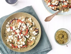 Quinoa met gegrilde groenten en feta