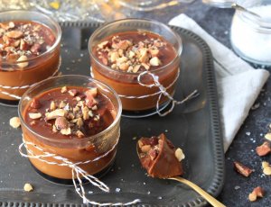 salted-caramel-panna-cotta1-chickslovefood