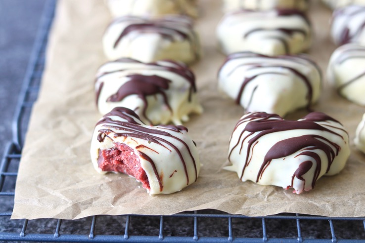 red-velvet-truffels-chickslovefood