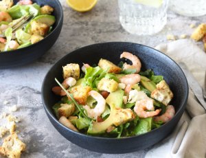 frisse-salade-met-citroen-garnalen-zijkant-chickslovefood