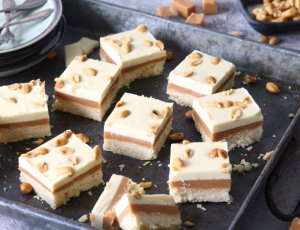 caramel-shortcake-met-witte-chocolade-zijkant