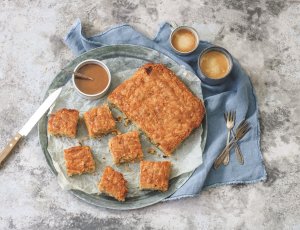 salted caramel blondies