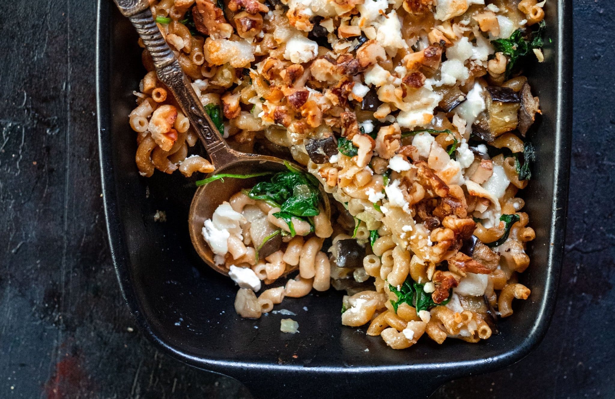 Macaronischotel met geitenkaas