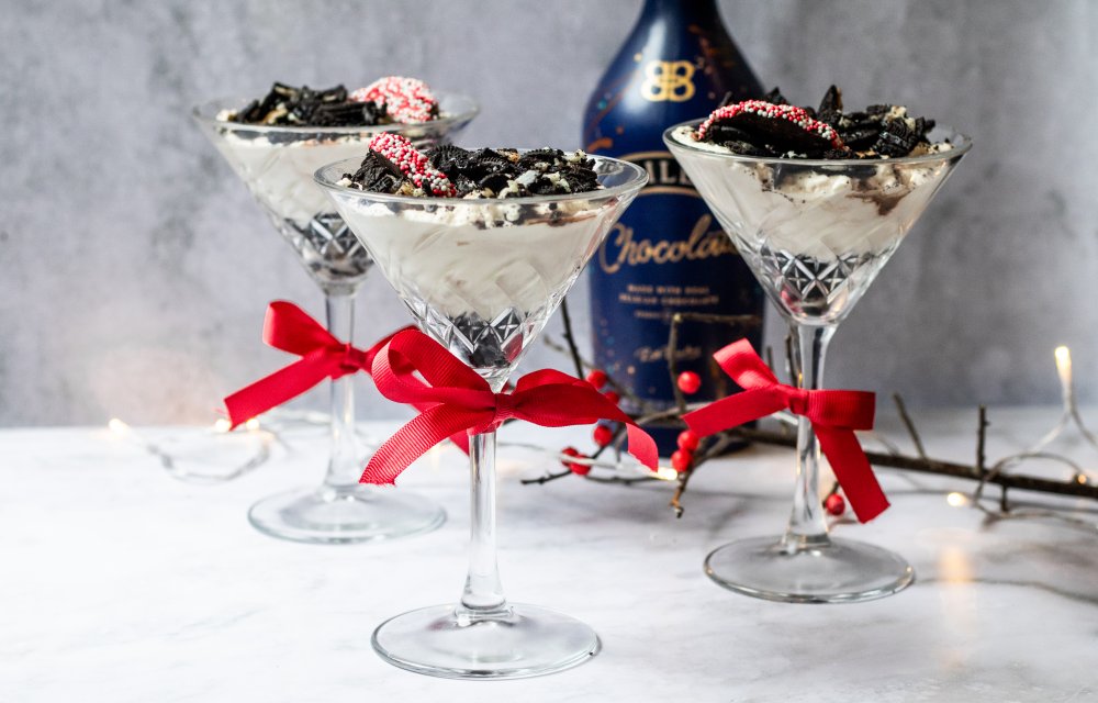 Cookies & cream mini trifles