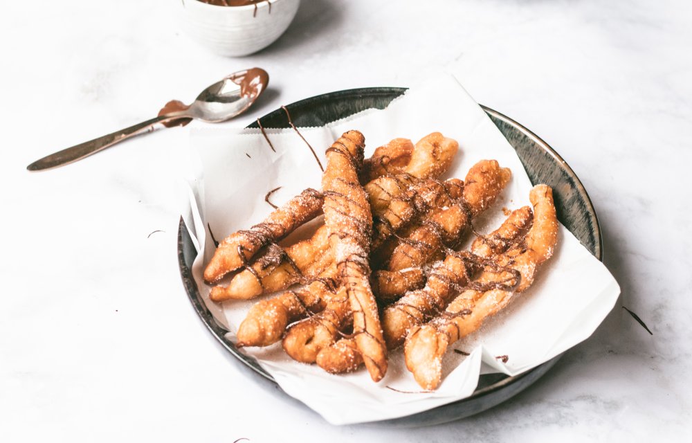 Makkelijkste churros ooit gemaakt met croissantdeeg