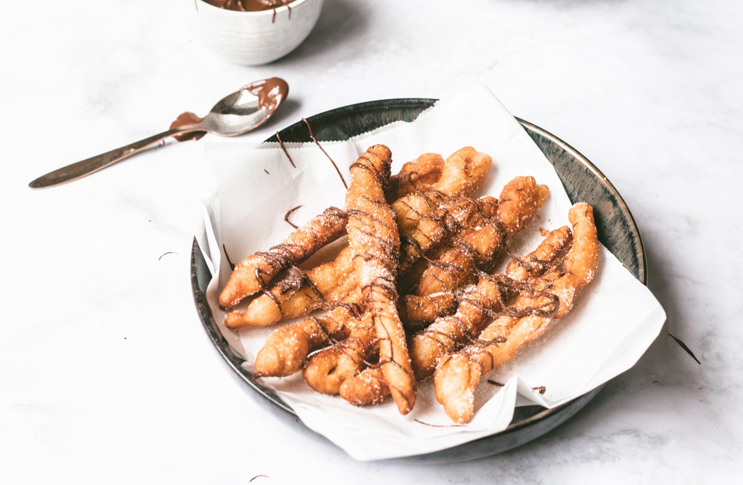 Makkelijkste churros ooit gemaakt met croissantdeeg