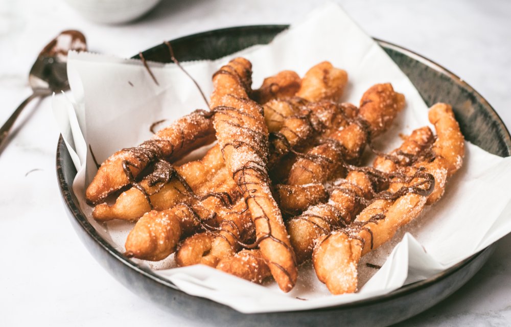 Makkelijkste churros ooit gemaakt met croissantdeeg