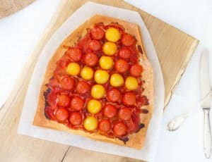 filodeeg-pizza-sinterklaas-met-tomaten - CHICKSLOVEFOOD