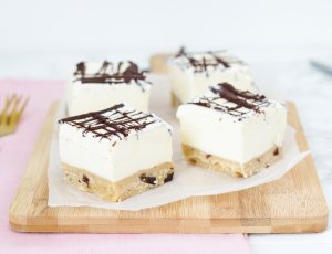 COOKIE DOUGH IJS BARS - CHICKSLOVEFOOD