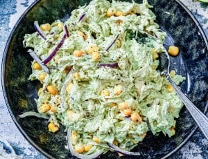 kip-avocado salade