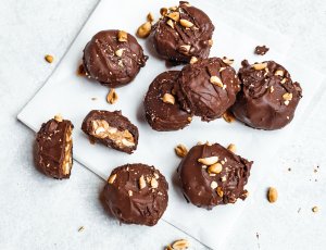 Snicker cookie bombs