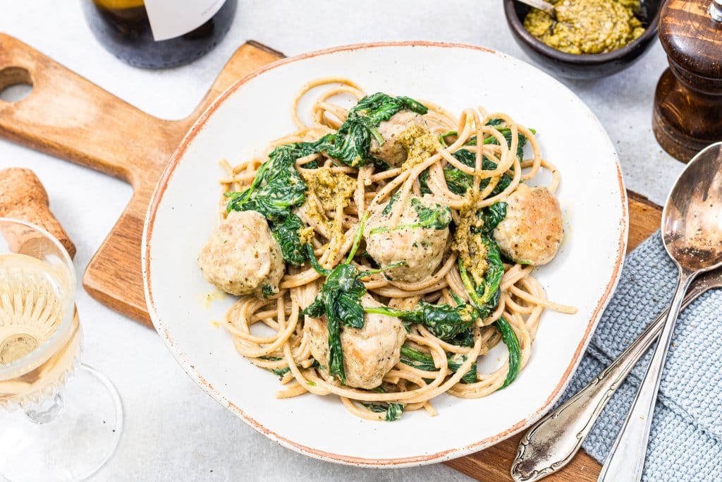 Spaghetti met kipgehaktballetjes