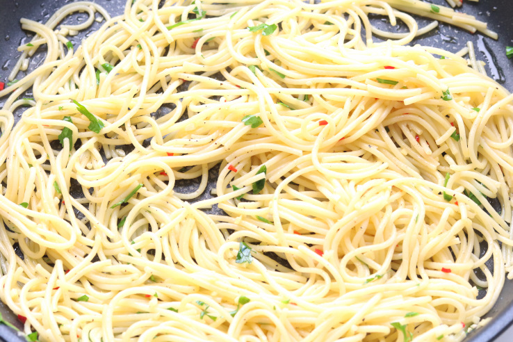 pasta_aglio-e-olio-chickslovefood
