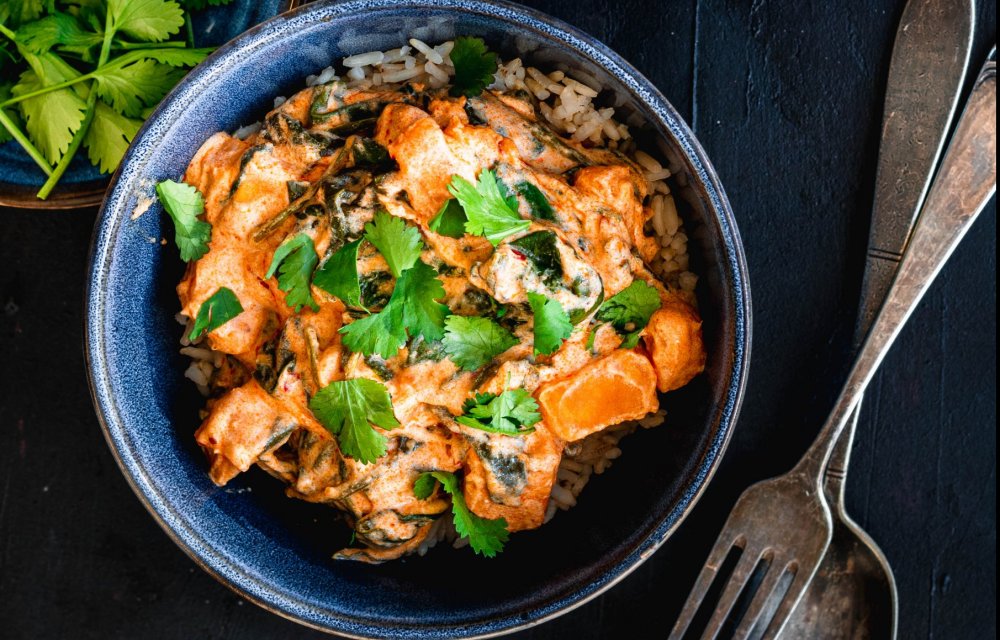 Gezondere curry met zoete aardappel en spinazie-eindfoto